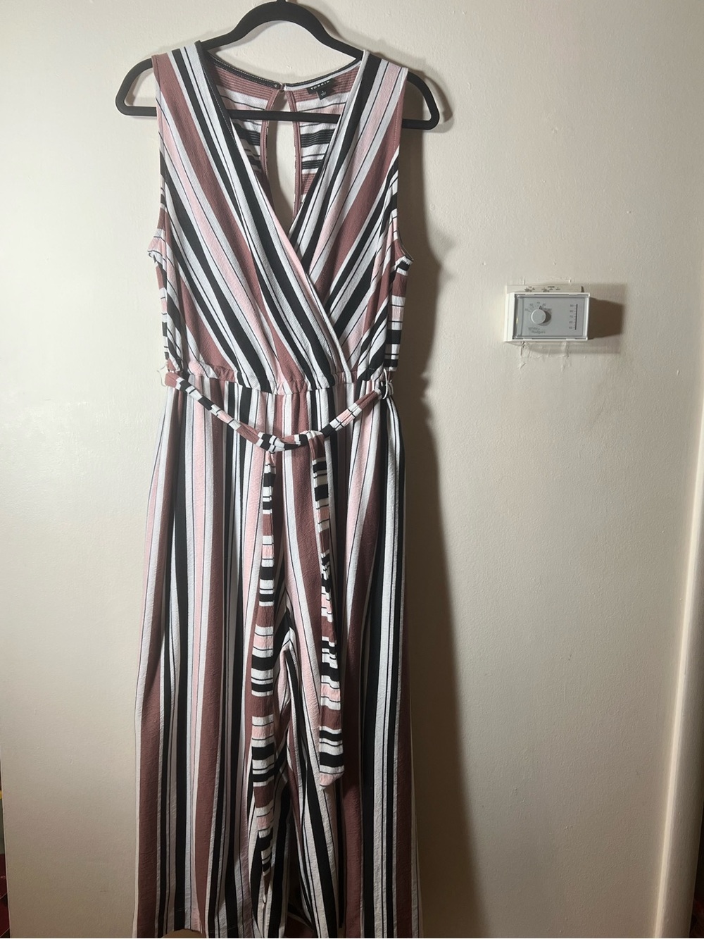 Torrid Sleeveless Wide-Leg Jumpsuit with Tie Belt size 1
